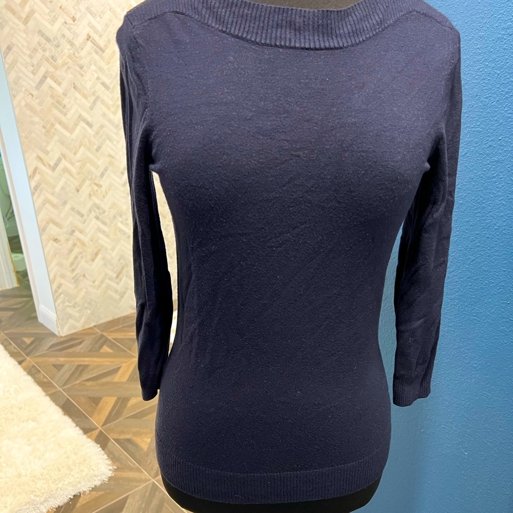 Long sleeve sweater shirt